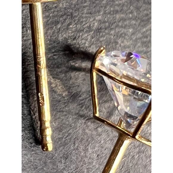 NEW 14k gold 7mm CZ stud earrings - Picture 8 of 11